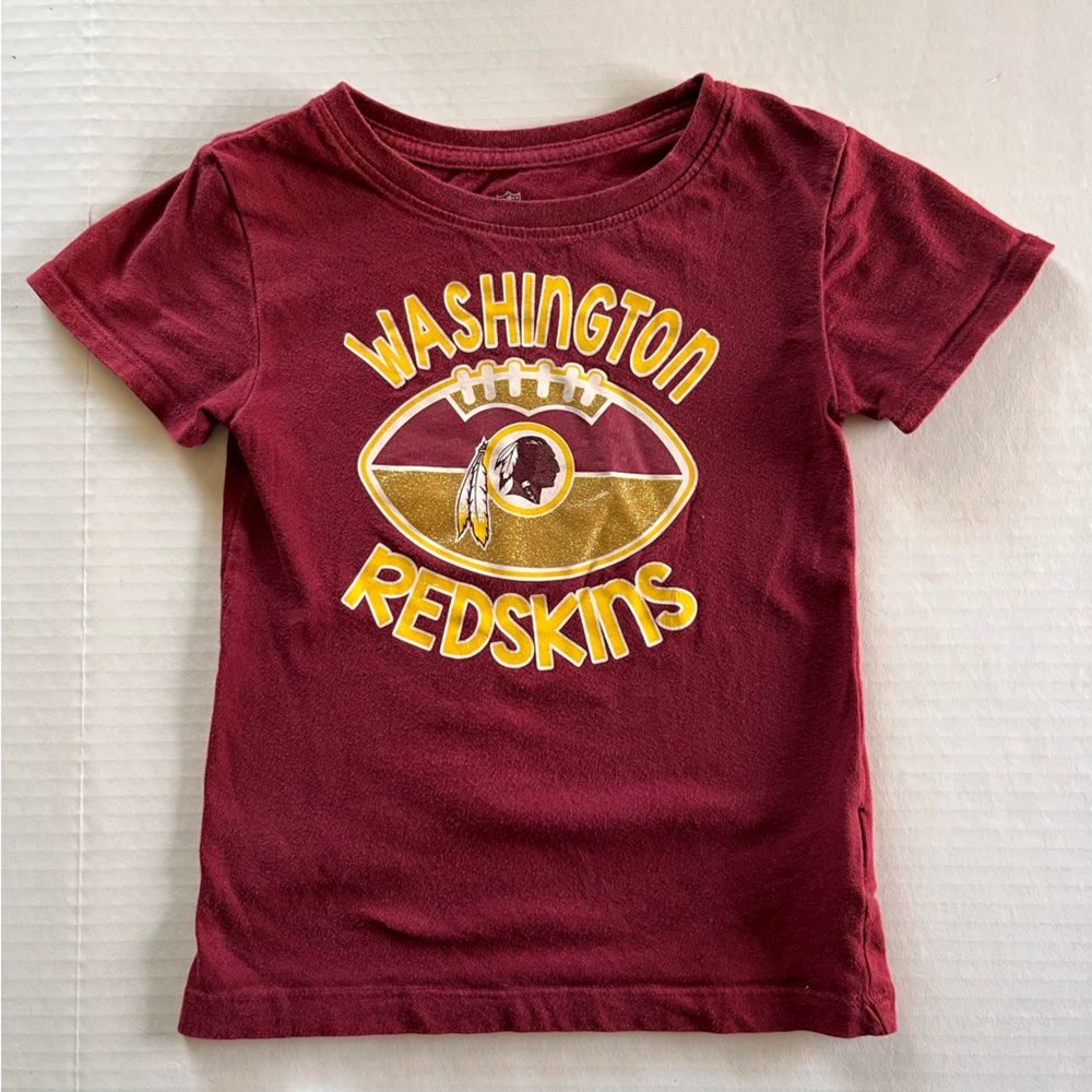 Girls Washington Redskins NFL t-shirt size small (6/6x)